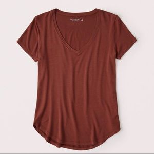 Paprika softAF Drapey V-Neck Tee